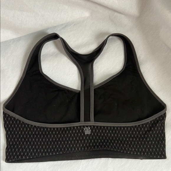 VSX (Victoria’s Secret Sports) Black Diamond Pattern Sports Bra - Picture 3 of 4